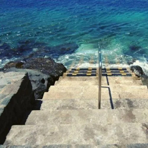 Primera Linea De Playa Con Vistas Al Mar Y Plaza De Garaje Radazul Spain